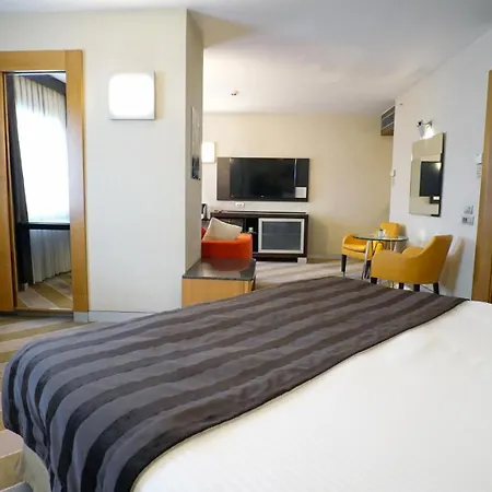 Point Taksim Otel 5*