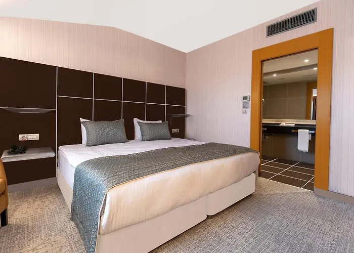 포인트 탁심 호텔