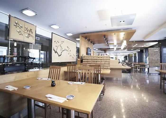 포인트 탁심 호텔 5*