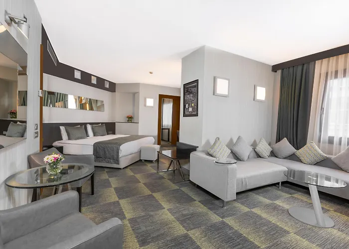 Point Taksim Отель 5*